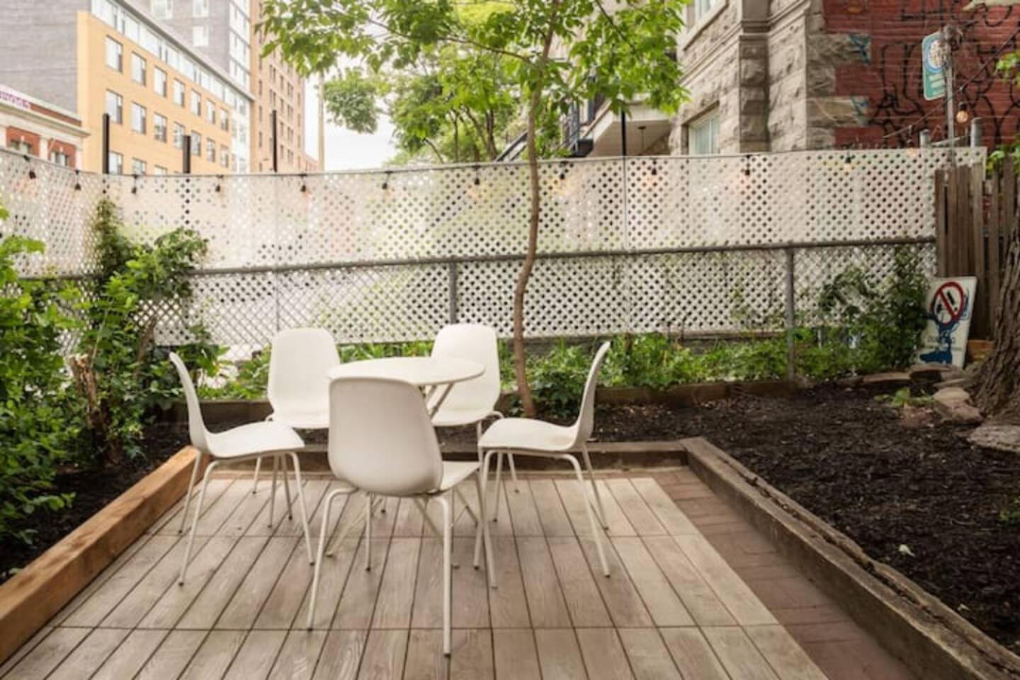 Heart Of Mtr For Memerable Experiance 2 Backyard 7Minmetro Fully Renovated & Equipped Montréal Extérieur photo